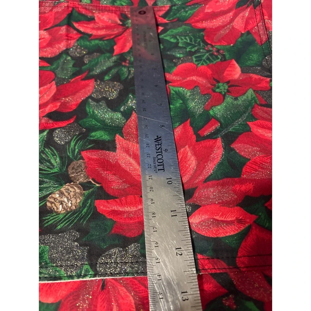Christmas Poinsettia Table Runner 68
